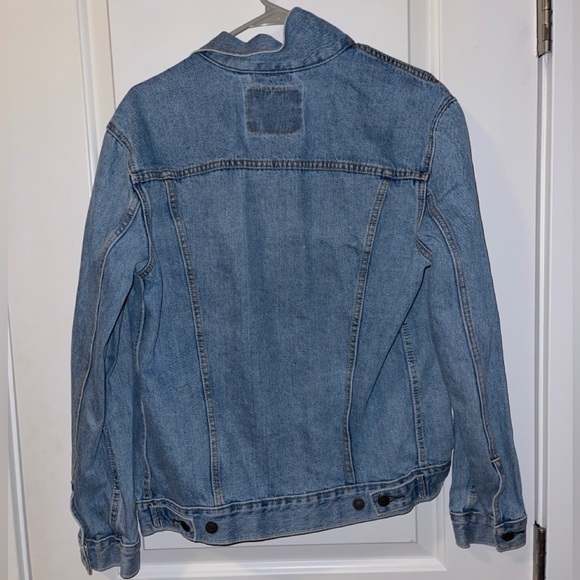 Levi’s jean jacket - Picture 3 of 3